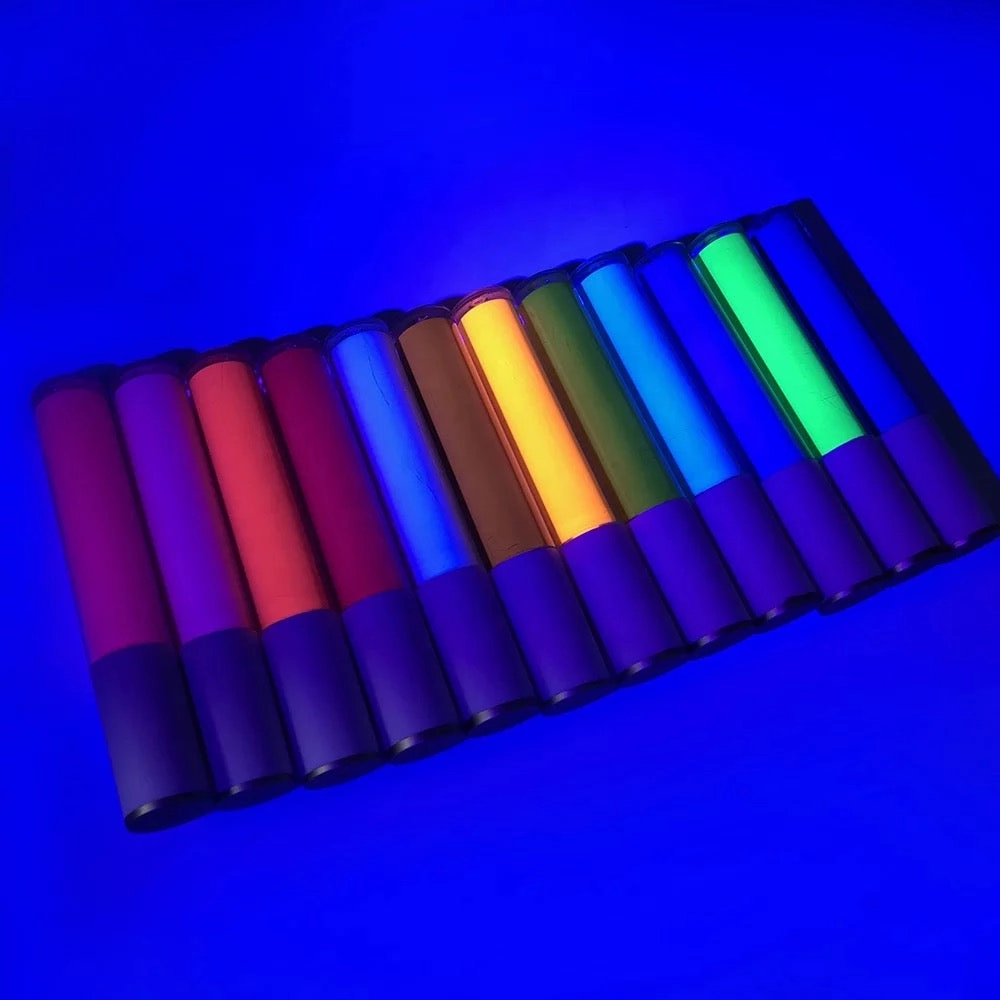 *UV* NEON EYLINER !!