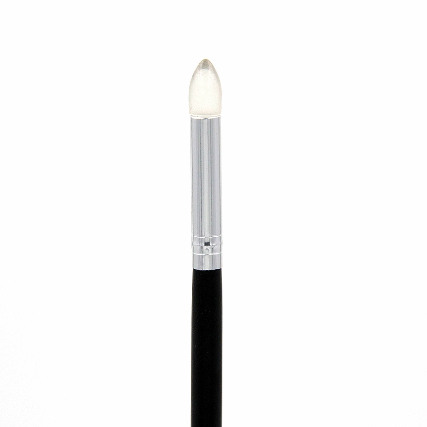 C474 Silicon Pointed Crease Brush