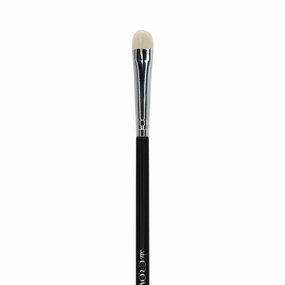 C537 Oval Eyeshadow Brush