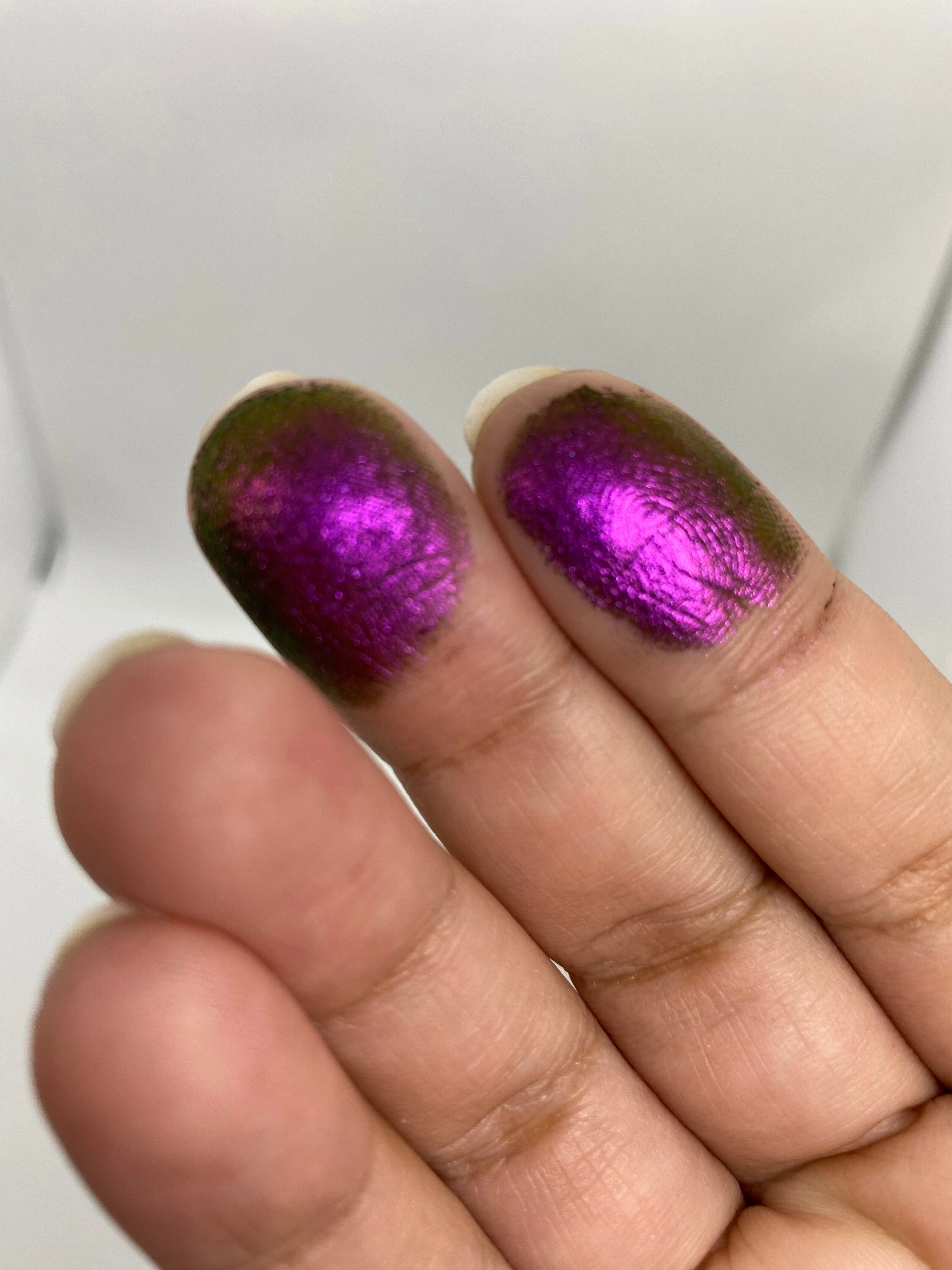 Cosmic Heart Prism Eyeshadow