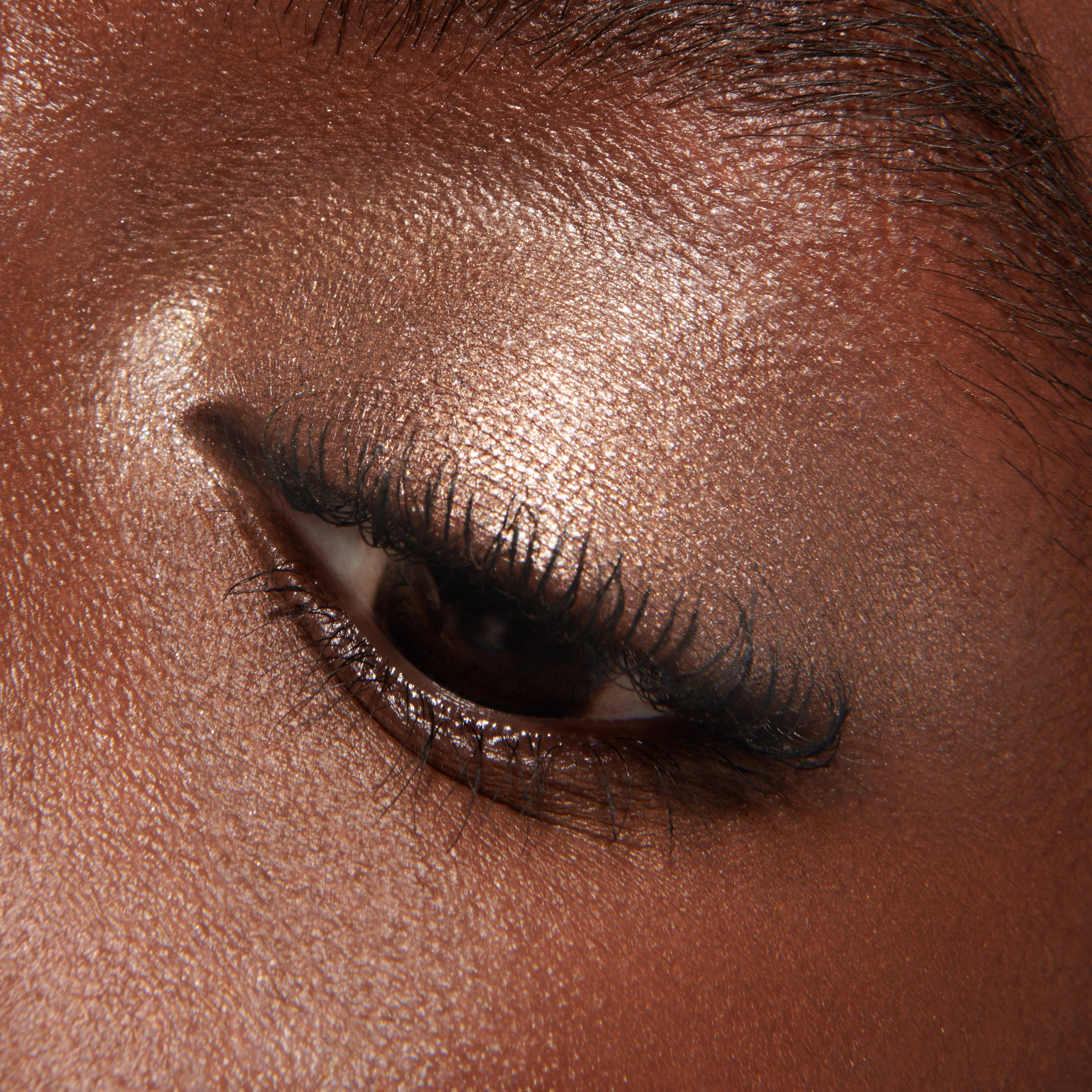 Emily (Liquid Lurex Eyeshadow)