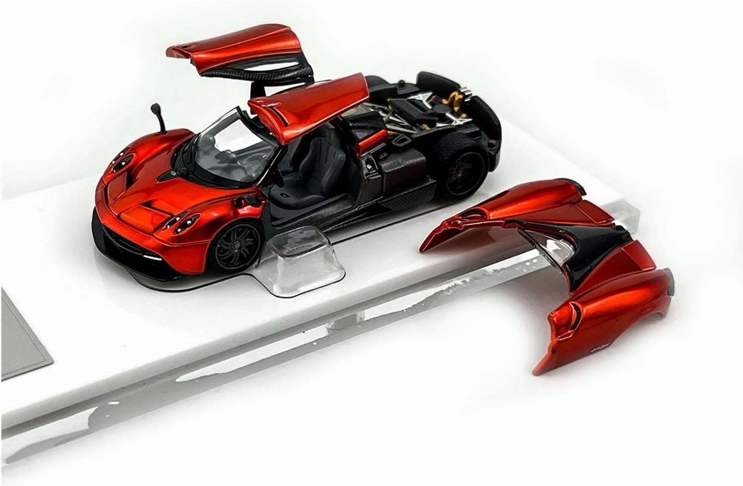 Metal Die Cast Toy Cars 1:64 for Pagani Huaya Coupe Openable Gull-Wing Doors and Rear Cover Alloy Car Model Purple Red for Home Or Office Décor(Red)