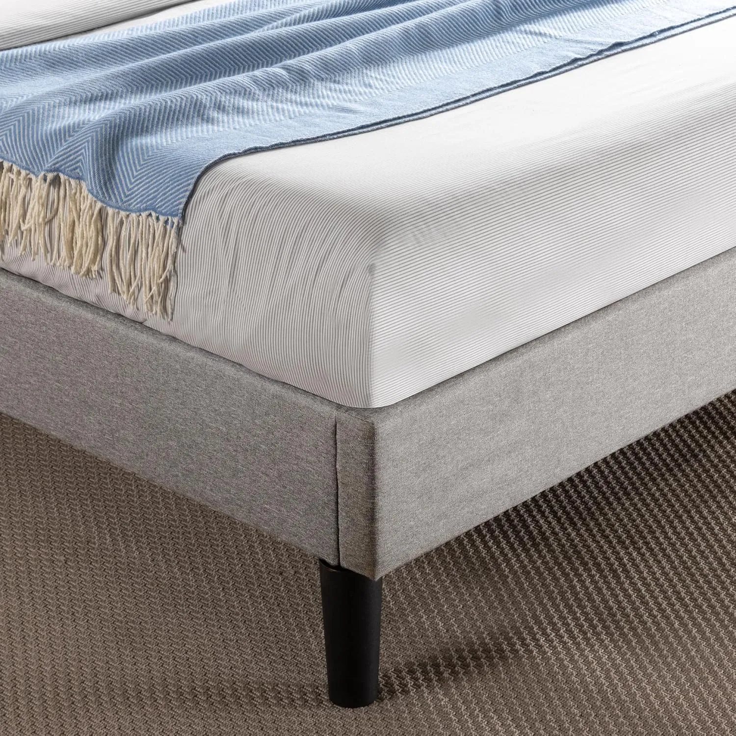 ZINUS Kellen Upholstered Scalloped Platform Bed Frame, Mattress Foundation, Wood Slat Support, No Box Spring Needed, Eco Friendly WonderBox (TM), Easy Assembly, Dark Grey, Full